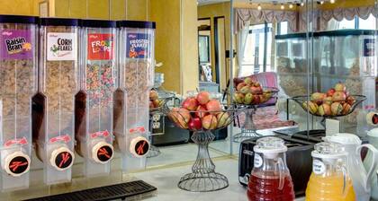 Econo Lodge Hillsboro I-35