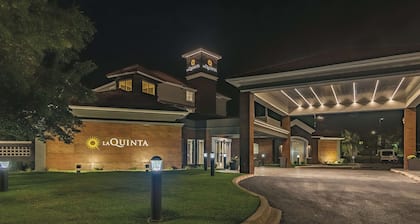 La Quinta Inn & Suites by Wyndham Oklahoma City Norman