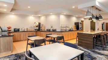 Free daily continental breakfast