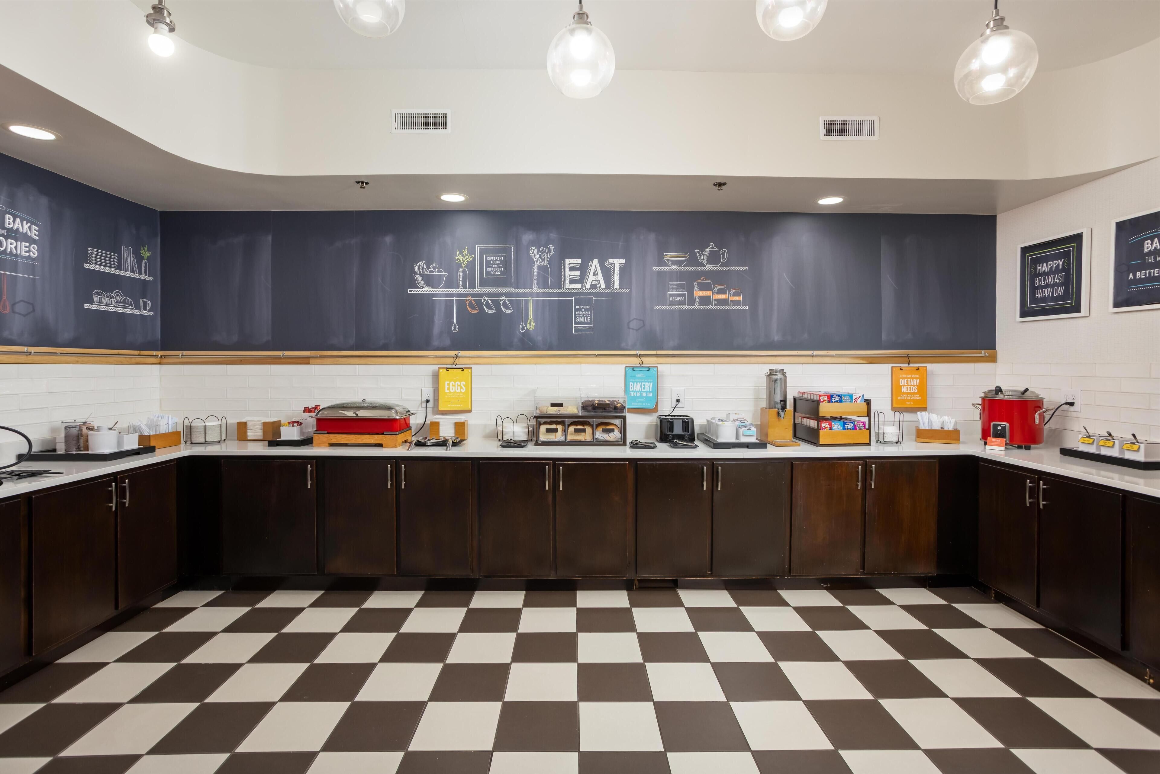 Tägliches inbegriffenes kontinentales Frühstück