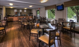 Desayuno buffet incluido todos los días 