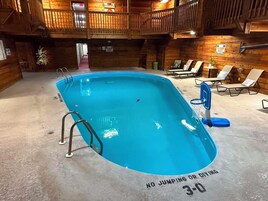 Una piscina techada