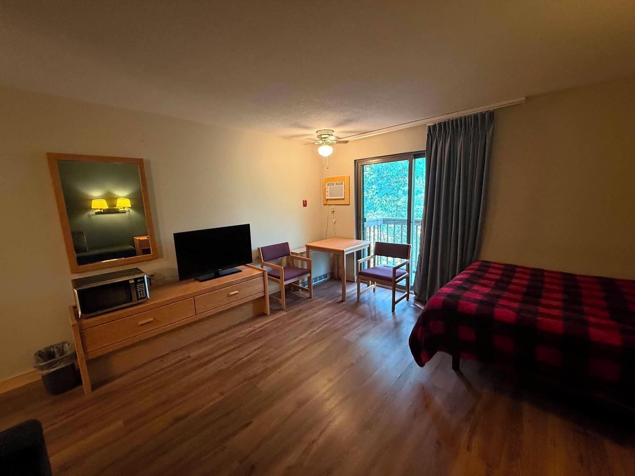 Classic Single Room