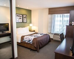 Schreibtisch, laptopgeeigneter Arbeitsplatz, Bügeleisen/Bügelbrett