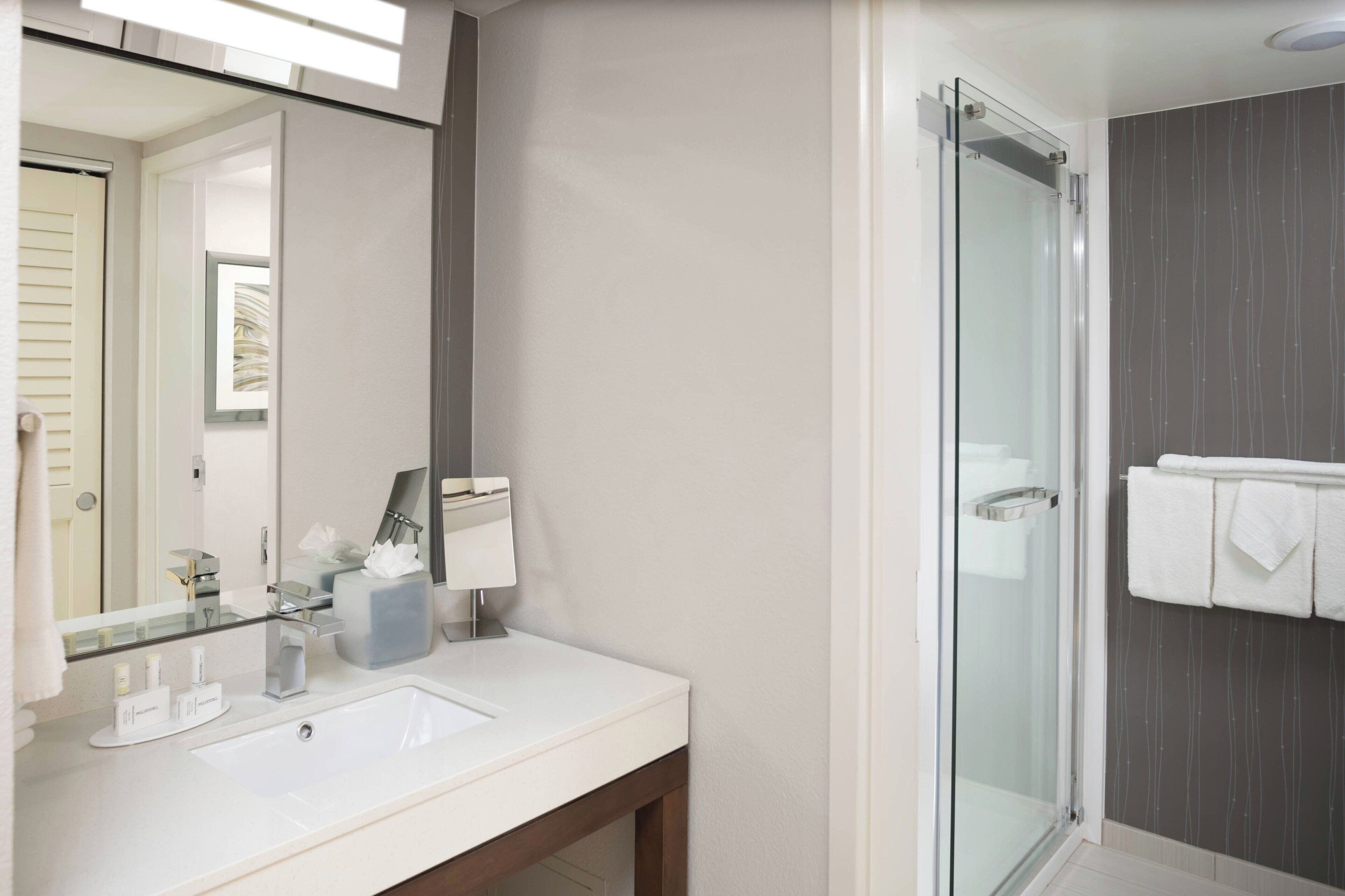 room, 1 king bed with sofa bed, non smoking | bathroom | combined shower/bathtub, free toiletries, hair dryer, towels