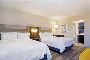 1 bedroom, premium bedding, pillowtop beds, in-room safe