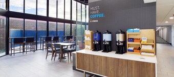 Holiday Inn Express & Suites Phoenix - Tempe by IHG