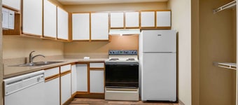 Extended Stay America Select Suites Providence Airport