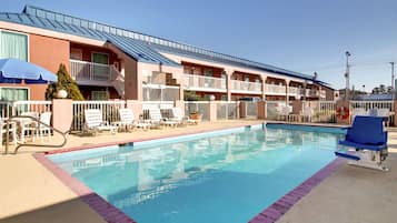 Seasonal outdoor pool