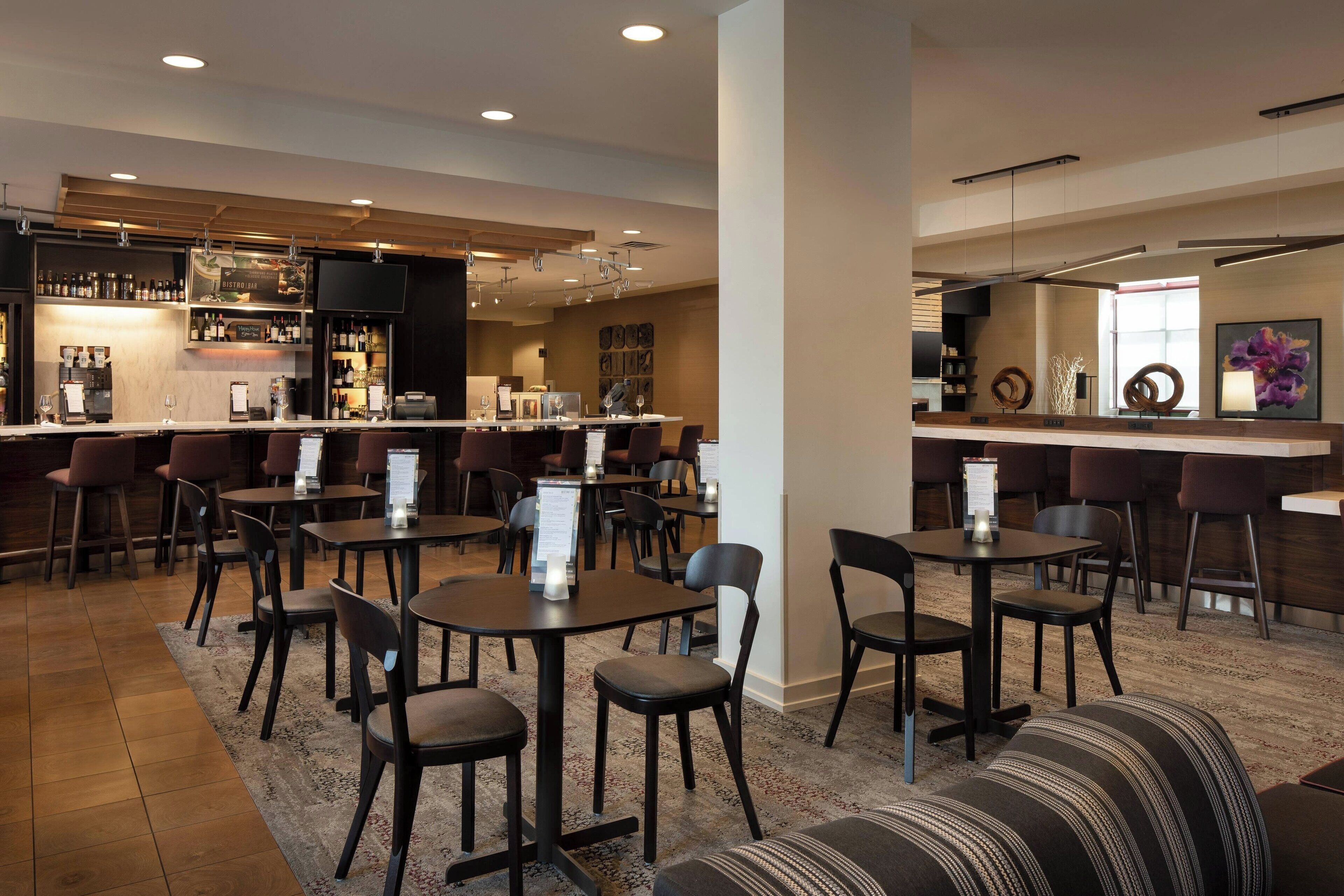 breakfast, lunch, dinner served; american cuisine