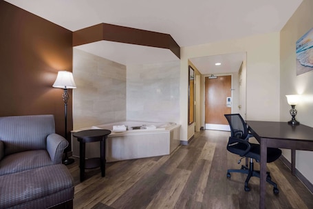 Desk, laptop workspace, iron/ironing board, free WiFi. Quality Inn & Suites North Myrtle Beach