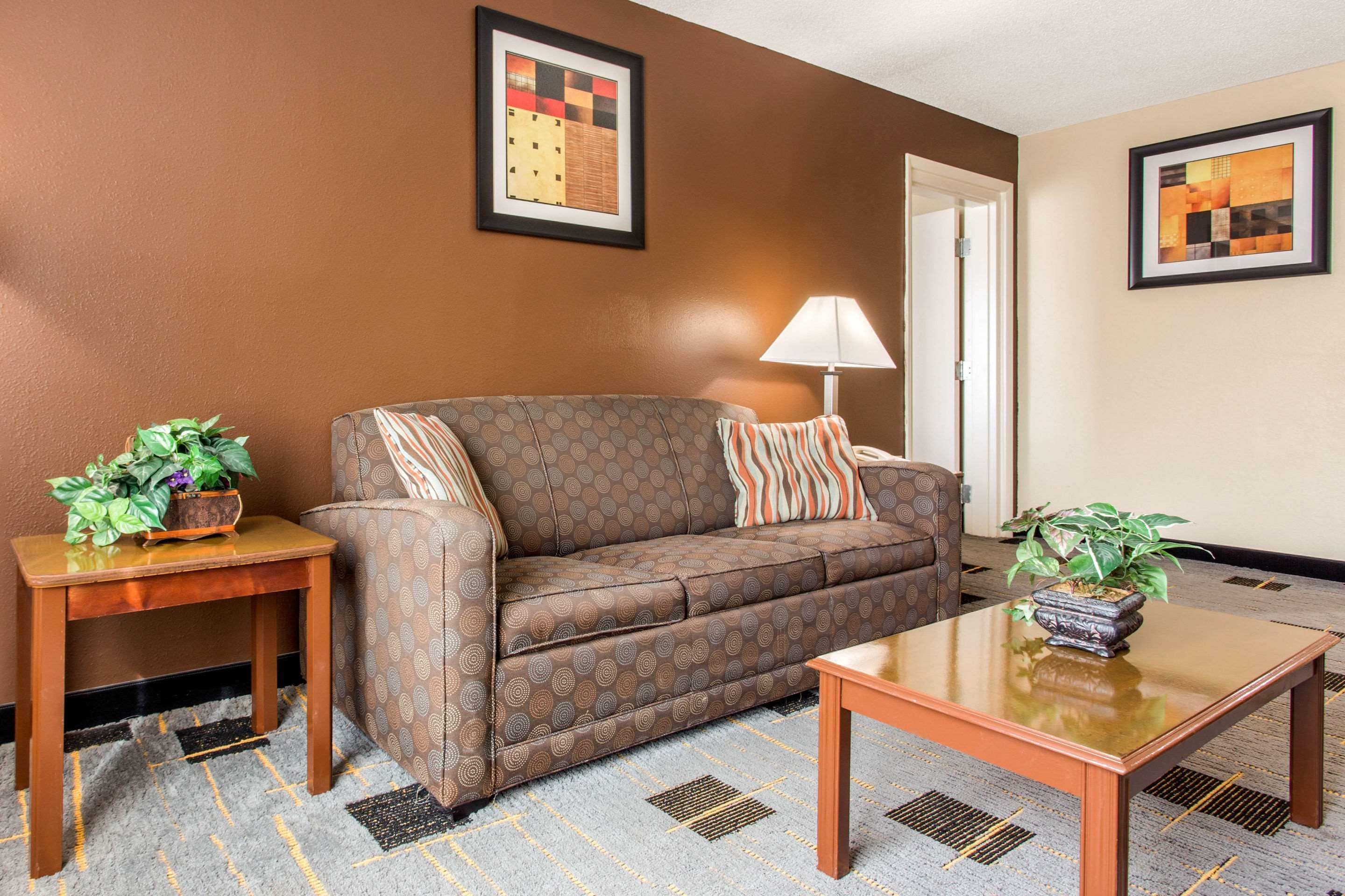 suite, 2 double beds, non smoking | 1 bedroom, desk, laptop workspace, iron/ironing board