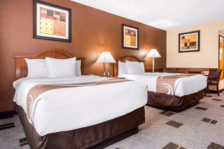 Quality Inn Suites North Myrtle Beach - Image 4