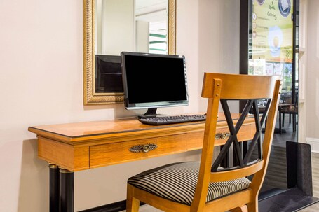 Quality Inn Suites North Myrtle Beach - Image 28