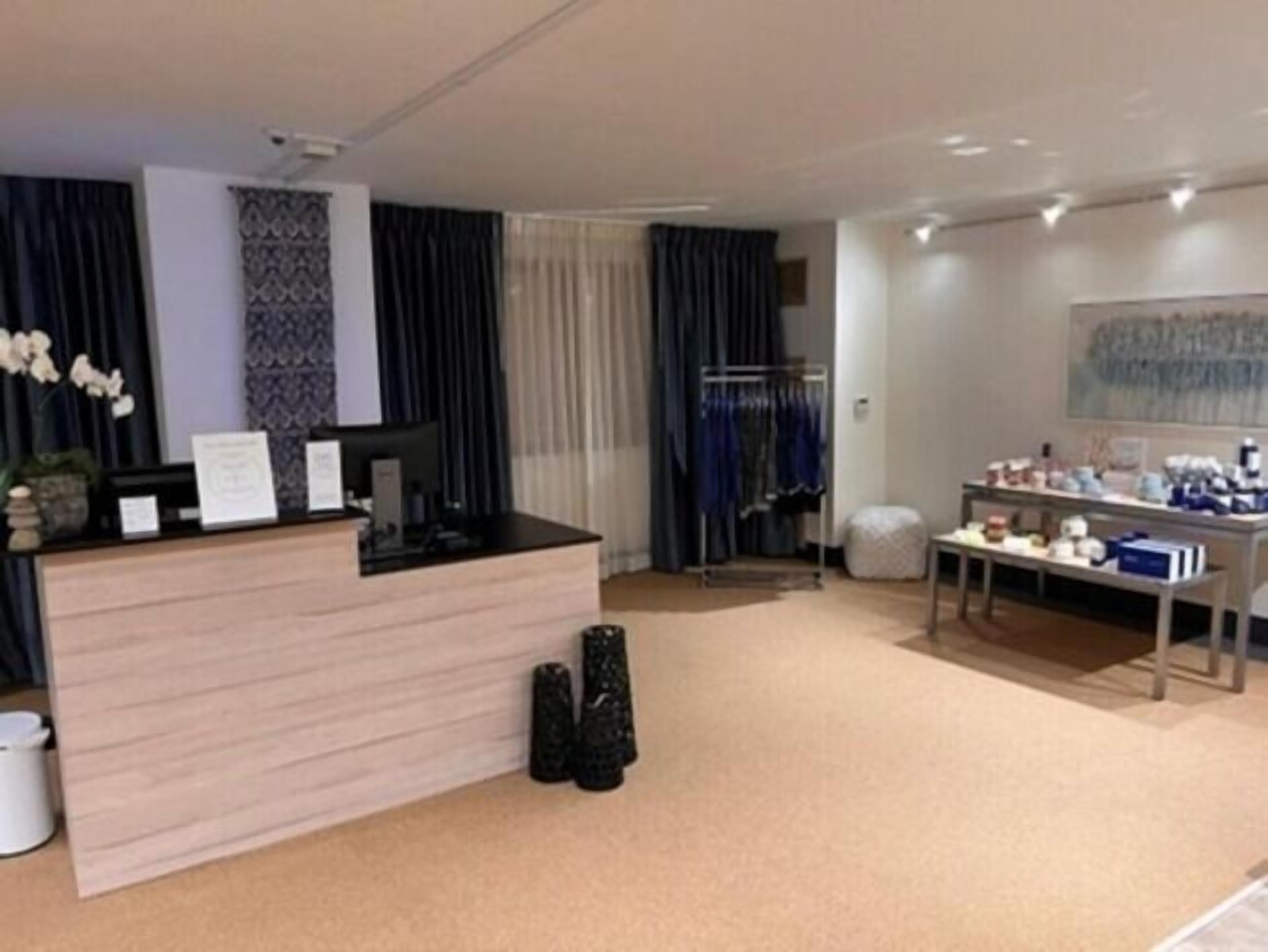 deep-tissue massages, swedish massages, prenatal massages, thai massages