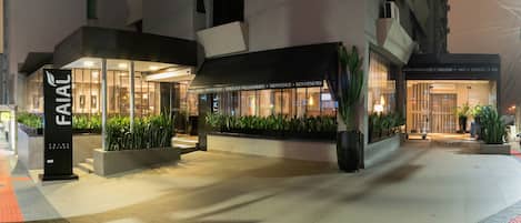 Fachada da propriedade