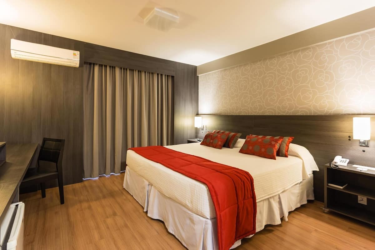 1 quarto, roupas de cama premium, frigobar, cofres nos quartos