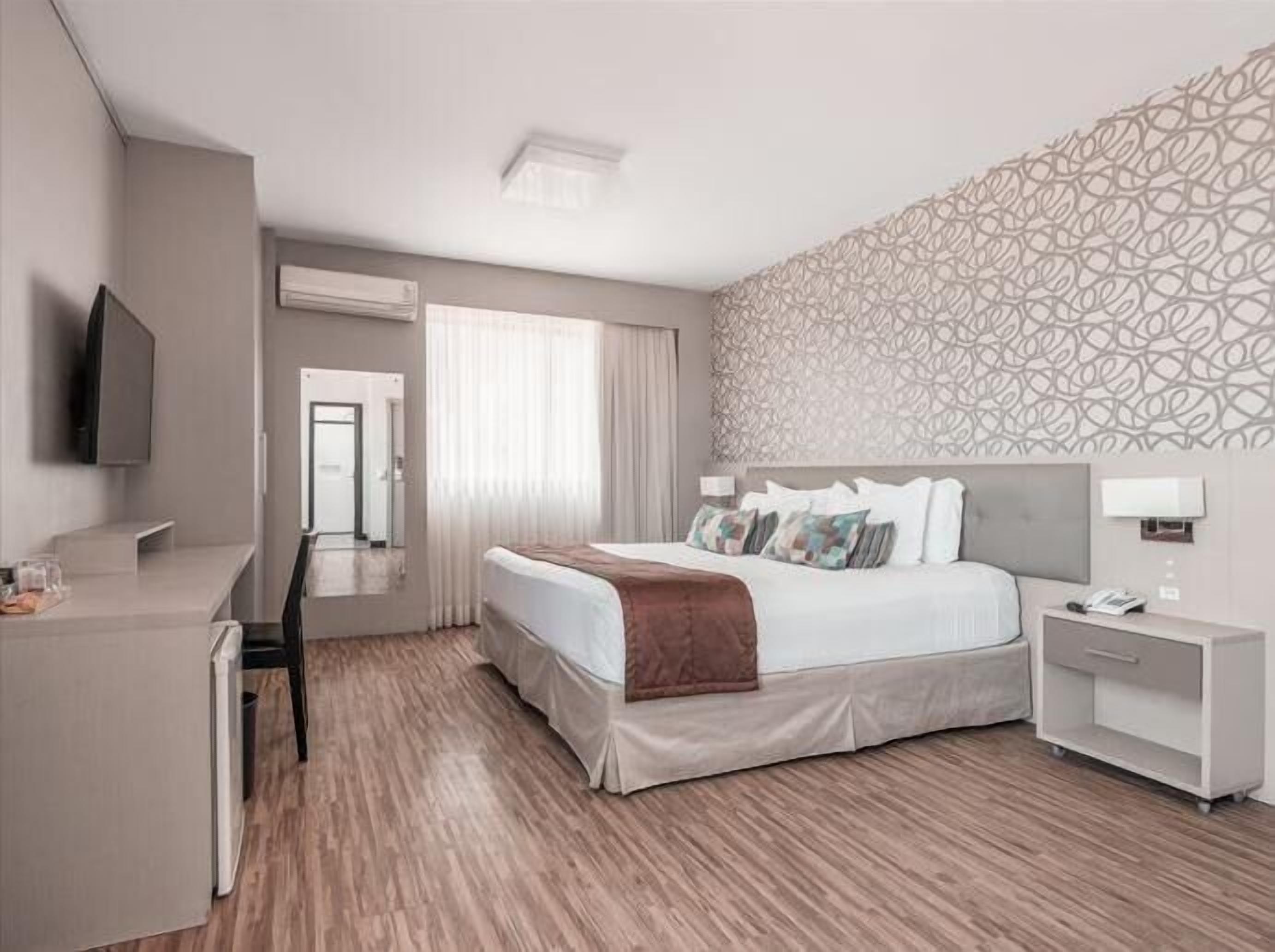 Premium bedding, minibar, in-room safe, desk