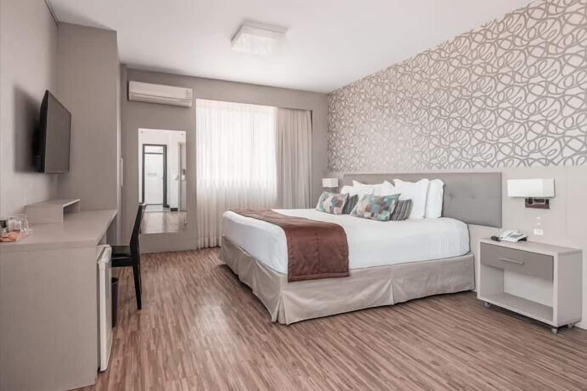 Biancheria da letto di alta qualità, minibar, una cassaforte in camera