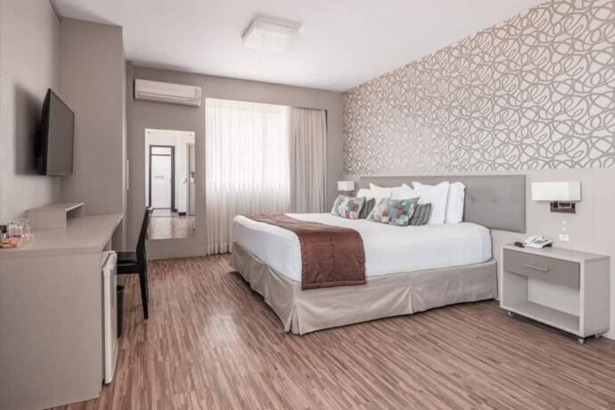 Executive Double Room, Bay View (Suite)