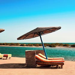 Private beach, sun loungers, beach umbrellas, beach towels