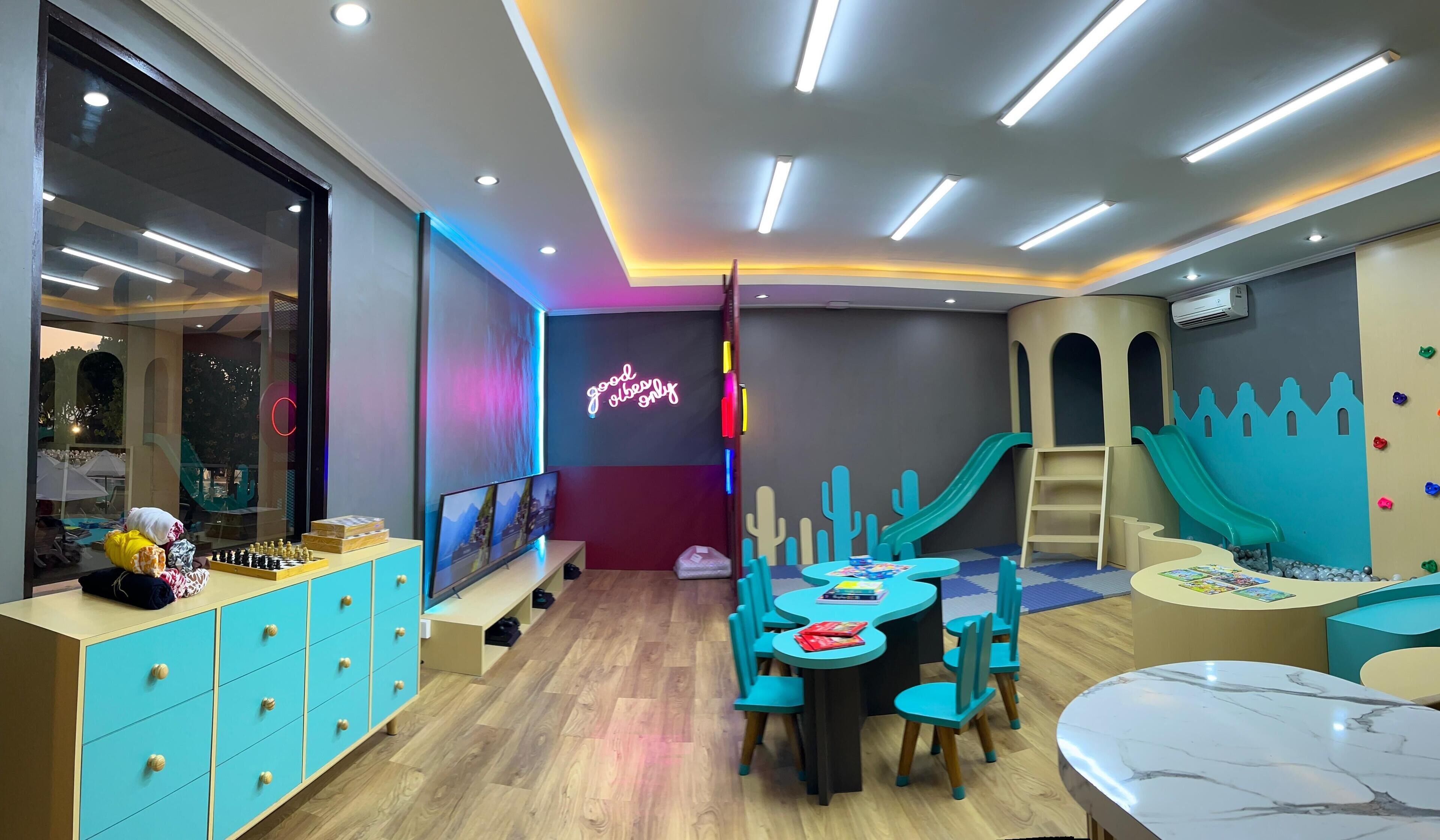 children’s play area – indoor