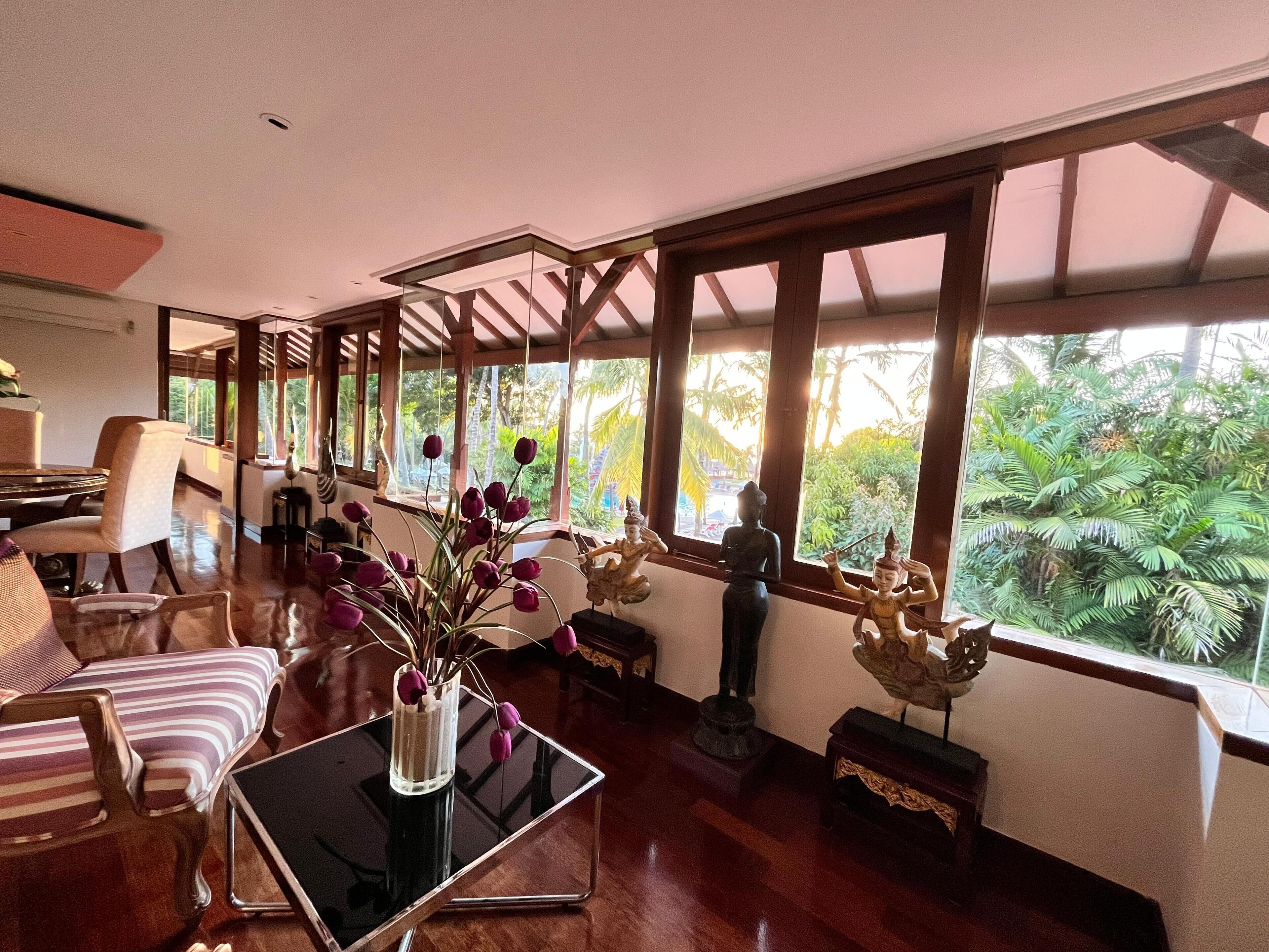 Luxury Two Bedroom Residence with Pool View and Partial Ocean View | Terrace/patio