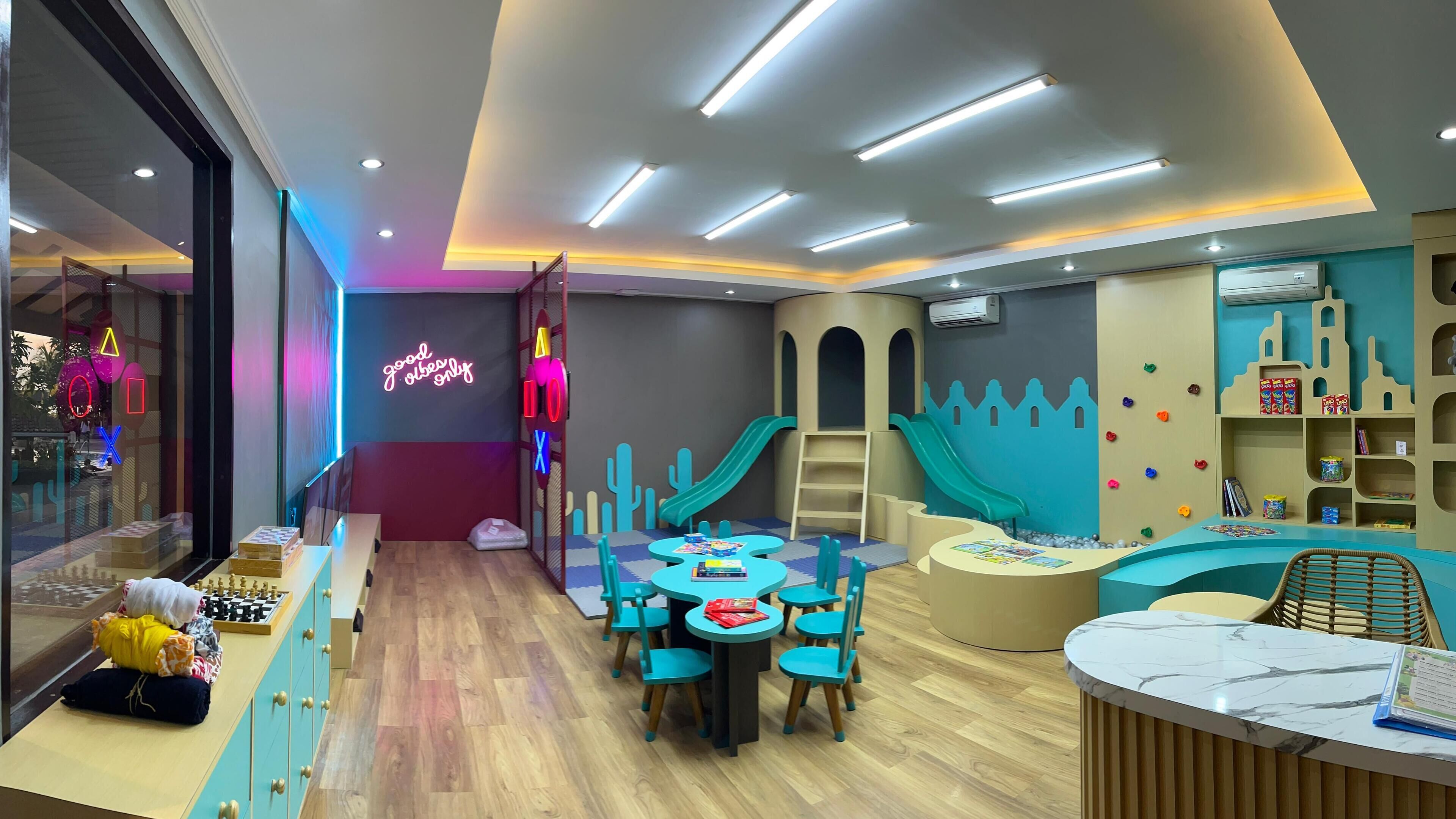 children’s play area – indoor