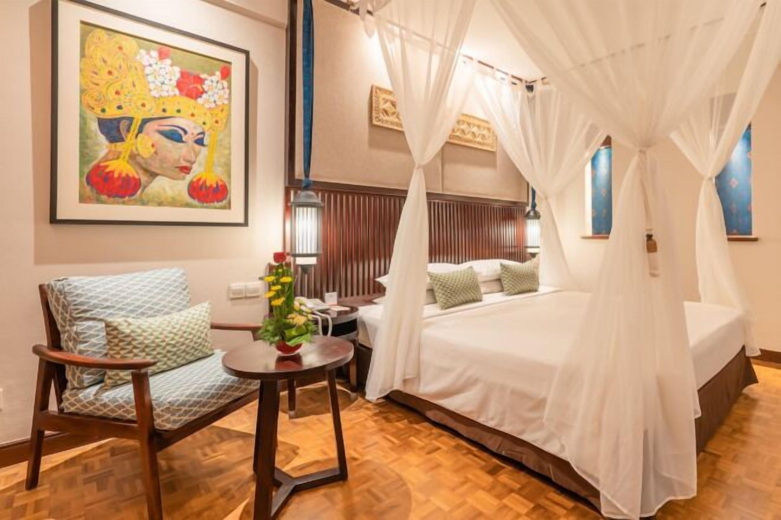 Minibar, caixa forta a l'habitació i cortines opaques 