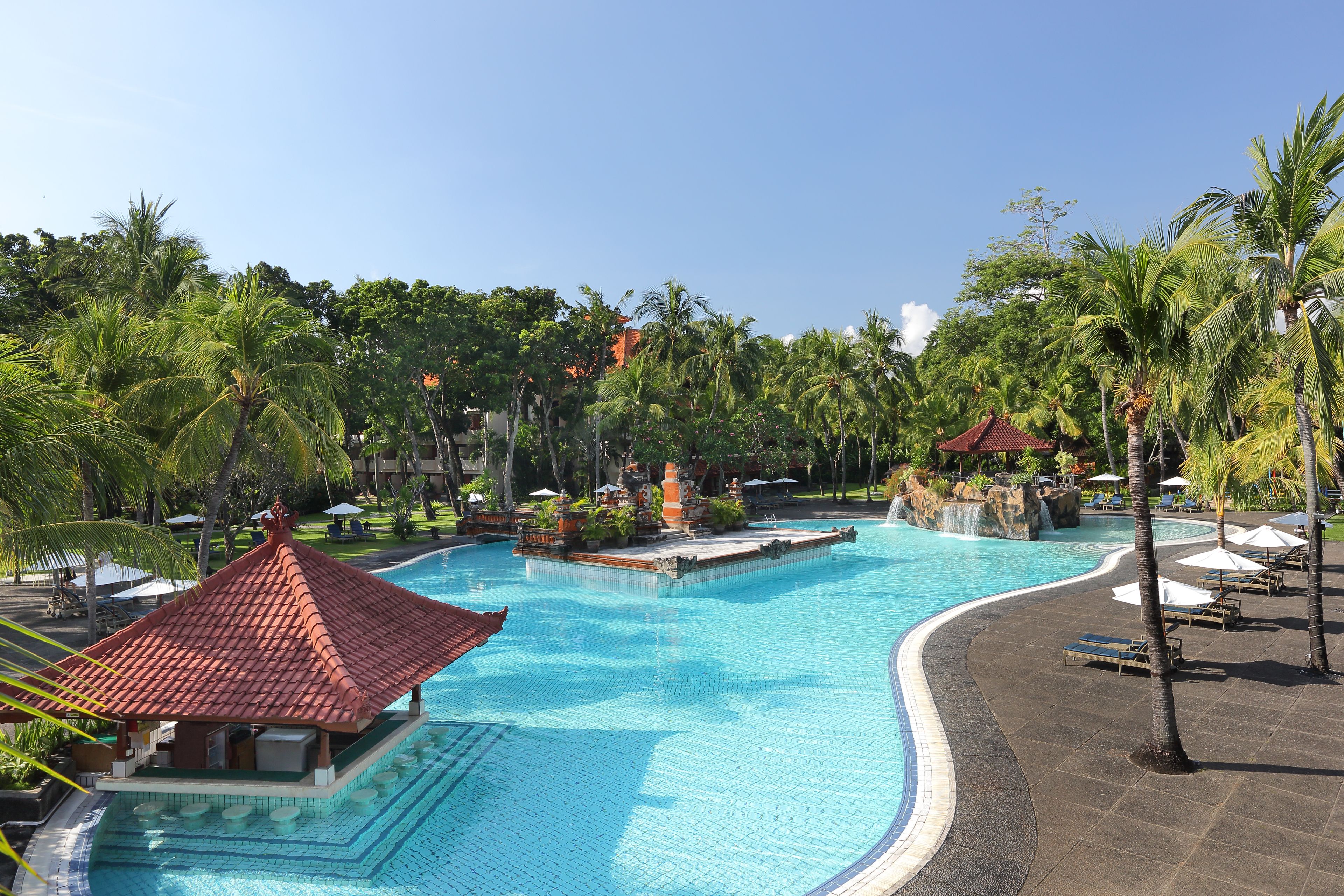 Outdoor pool, open 9:00 AM to 6:00 PM, pool umbrellas, pool loungers
