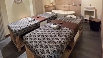 Couples treatment room(s), sauna, aromatherapy, body scrubs, facials