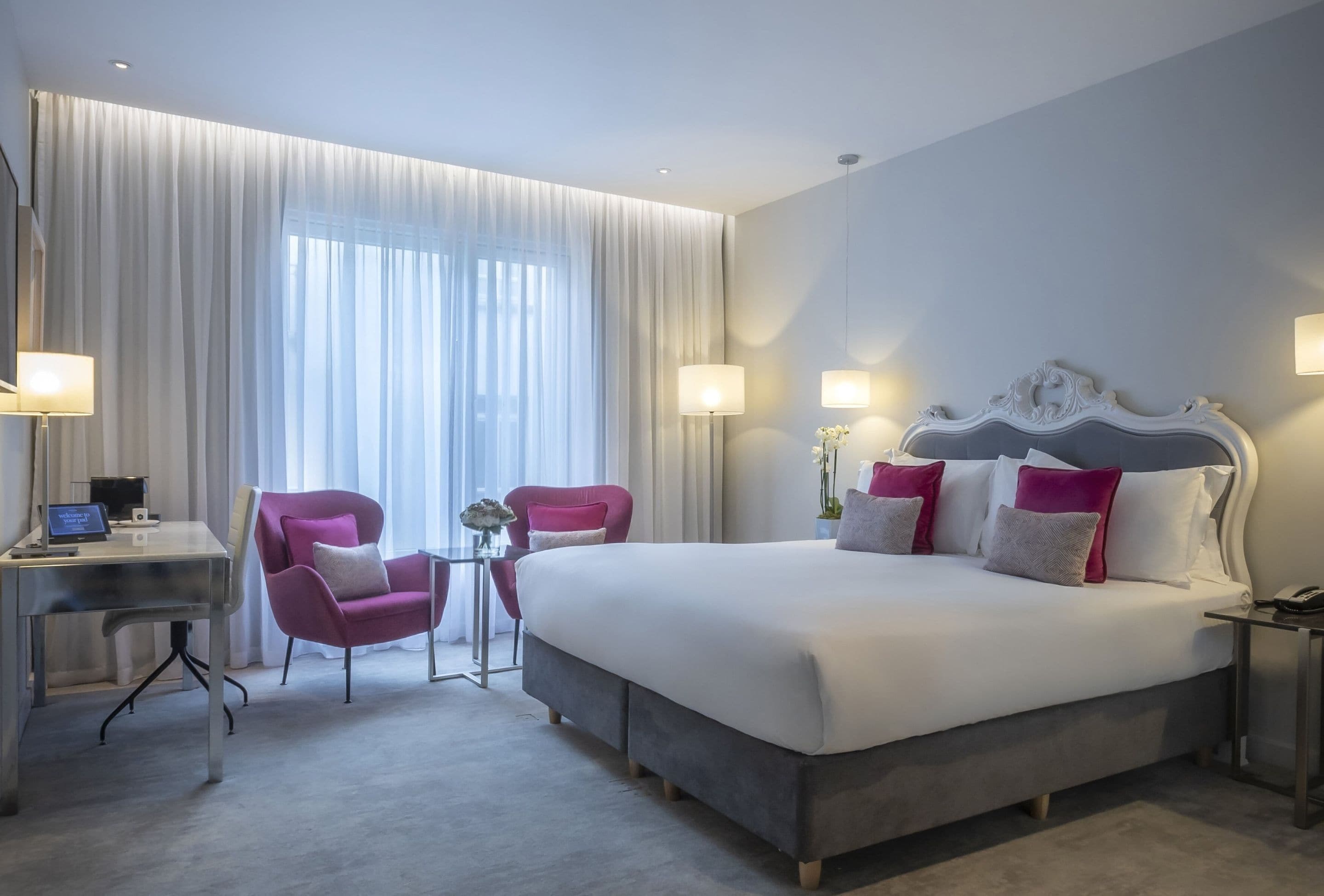 Egyptian cotton sheets, premium bedding, minibar, in-room safe