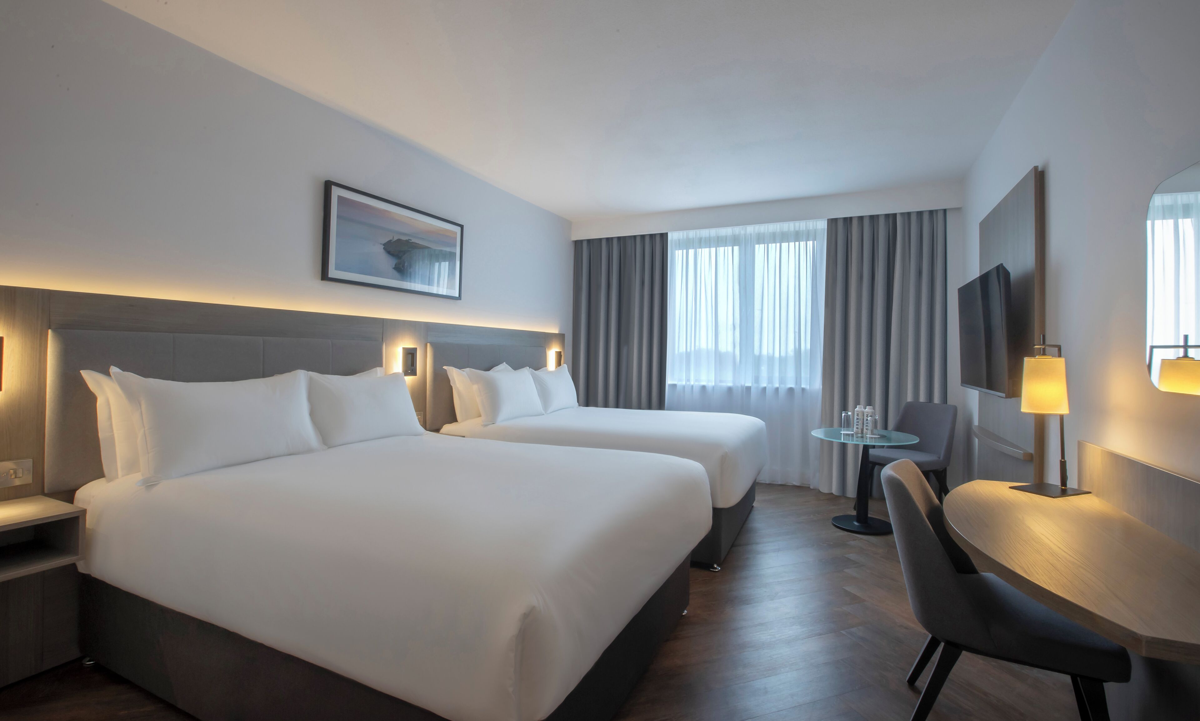 Deluxe Double Double Room | Hypo-allergenic bedding available, in-room safe, desk, laptop workspace