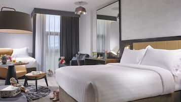 Family Room (Superior) | Hypo-allergenic bedding, in-room safe, desk, laptop workspace