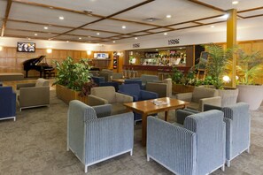 Rom – standard, 1 kingsize-seng | Bar (på overnattingsstedet)