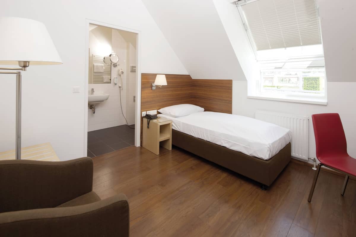 1 habitación, minibar, caja de seguridad en la habitación y escritorio