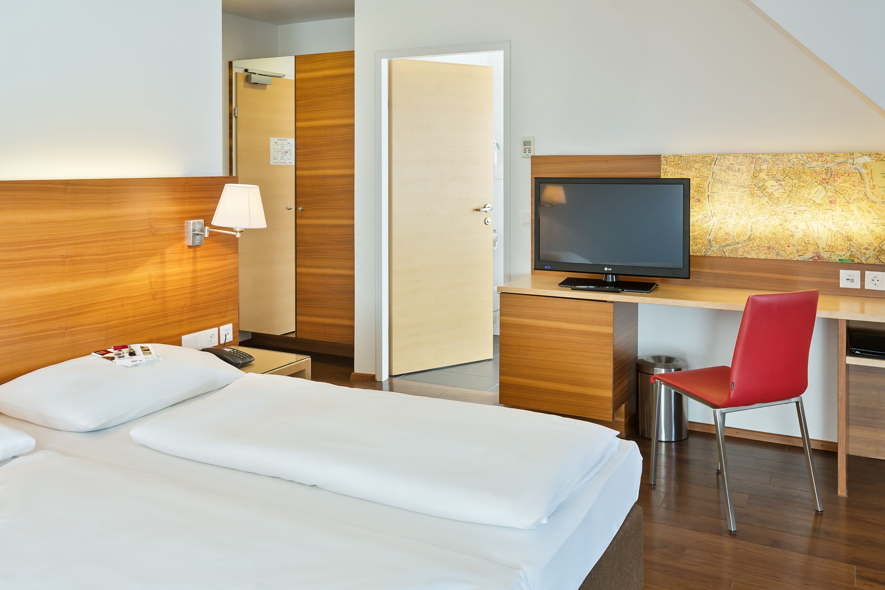 1 bedroom, minibar, in-room safe, desk