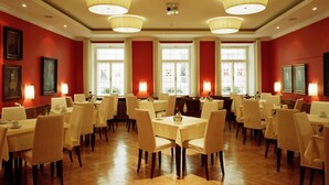 Free daily buffet breakfast - Hotel Elefant (Salzburg)