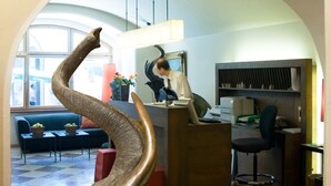 Reception - Hotel Elefant (Salzburg)