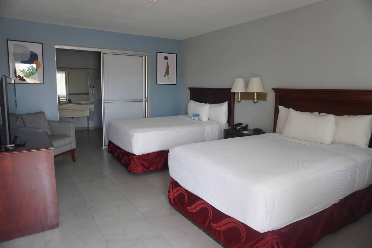 Room, 2 Double Beds, Non Smoking (Accesible) | Minibar, desk, blackout drapes, iron/ironing board (on request)