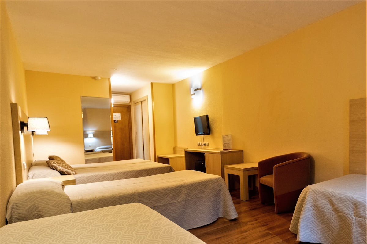 1 bedroom, minibar, in-room safe, desk