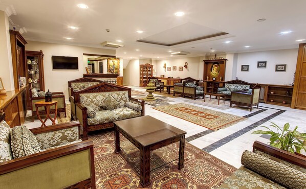 Lobby-Lounge