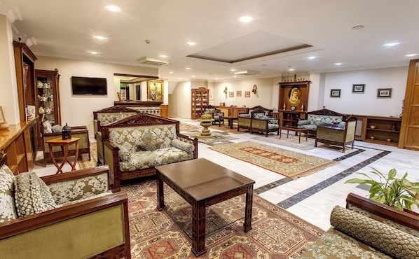 Lobby-Lounge