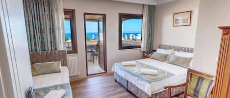 Executive Suite, 1 Bedroom, Sea View | Premium bedding, minibar, in-room safe, desk
