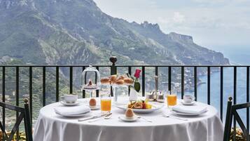 Colazione completa inclusa, servita tutte le mattine