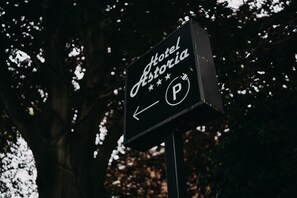 Self parking (EUR 12 per day)
