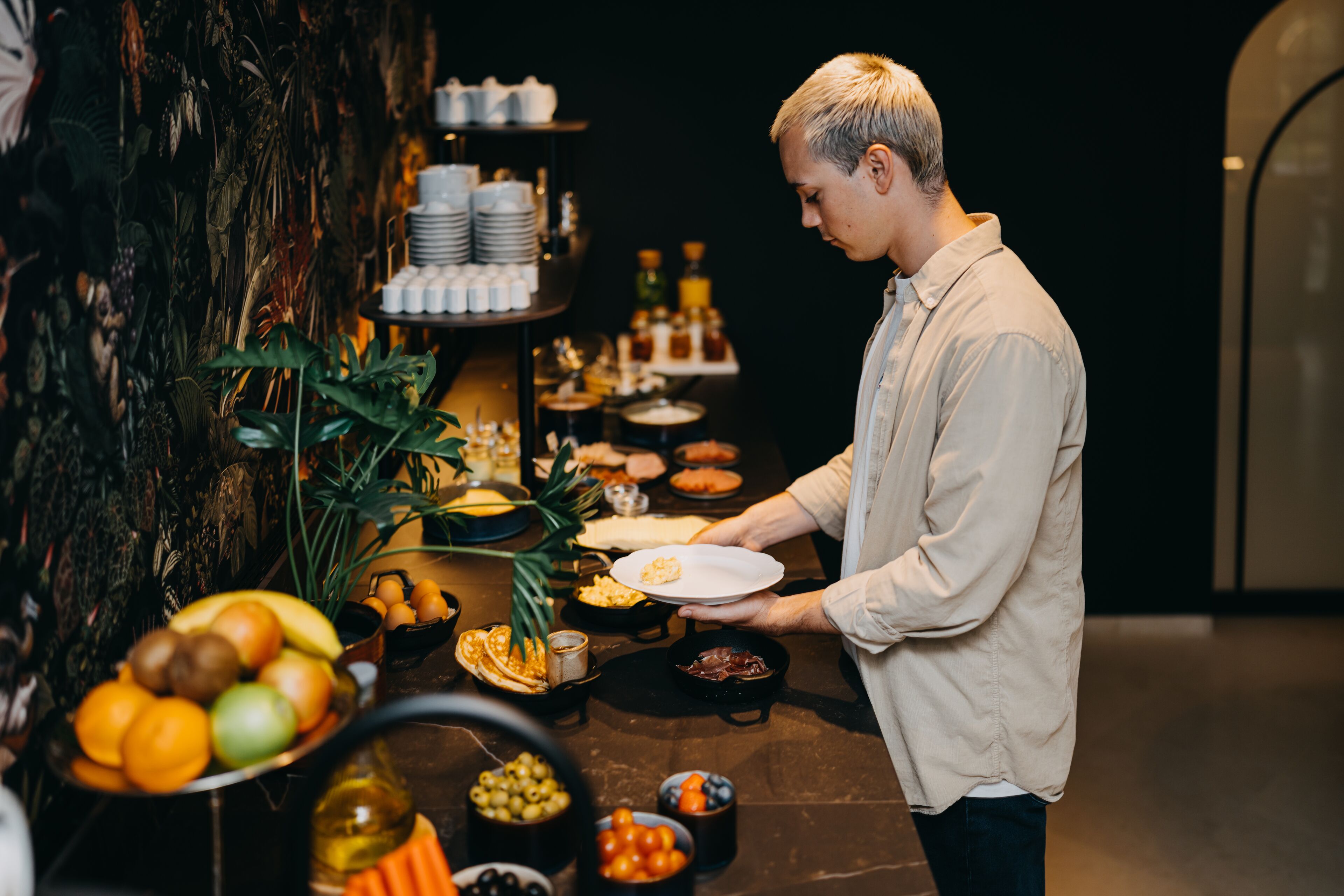 daily buffet breakfast (eur 18 per person)