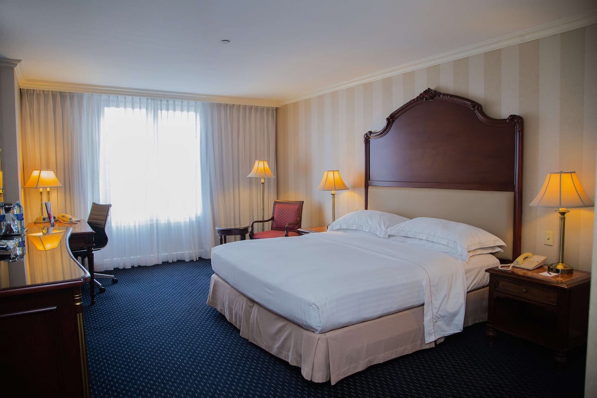Superior Room (King) | Premium bedding, in-room safe, desk, laptop workspace