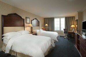 Premium bedding, in-room safe, desk, laptop workspace