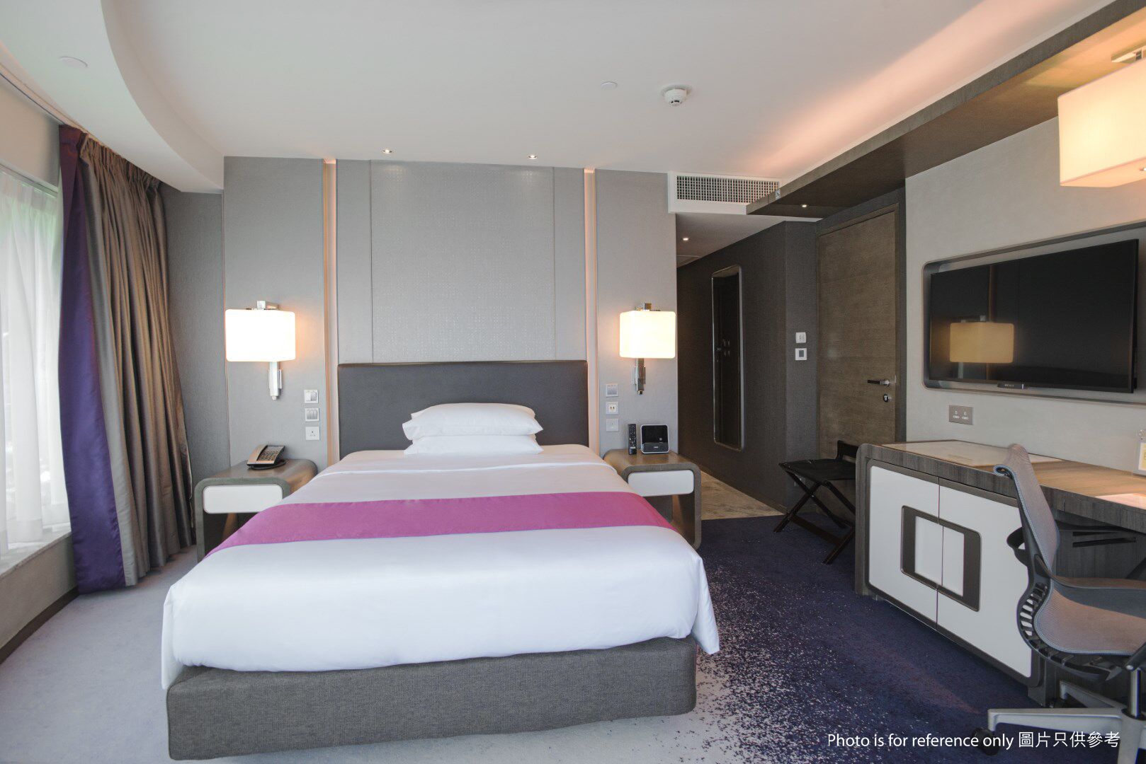 plaza superior | in-room safe, blackout curtains, free wifi, bed sheets